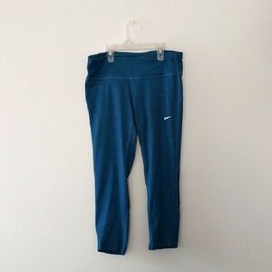 Nike Running Women's Blue Dri-fit Cropped Legging with Zippered Pockets …